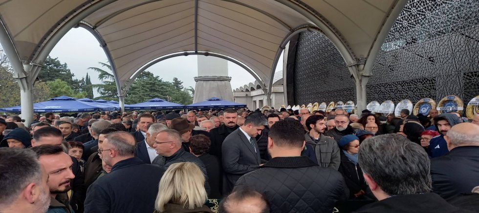 CHP Üsküdar’ın Eski İlçe Başkanı Mustafa Çetinkaya Son Yolculuğuna Uğurlandı