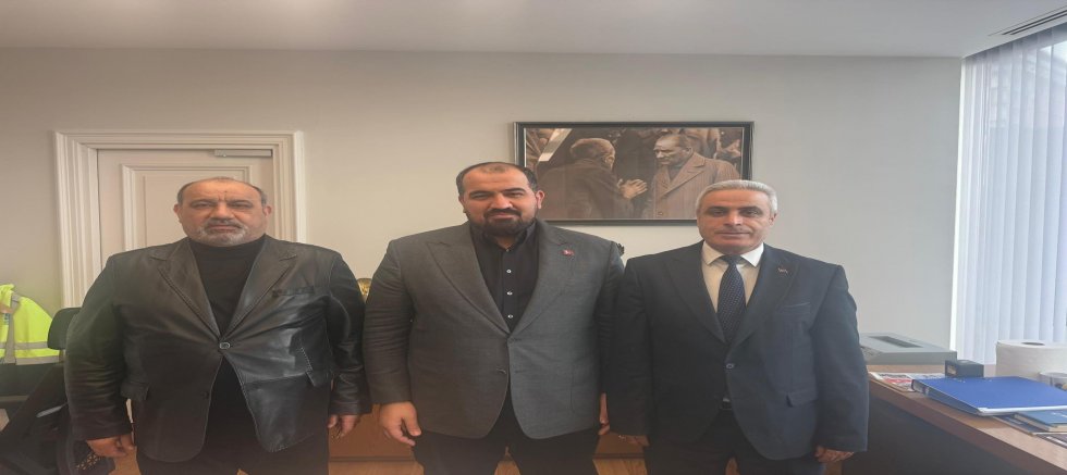 Üsküdar’da Cuma Pazarı Masaya Yatırıldı: Sorunlar ve Çözüm Önerileri Gündemde