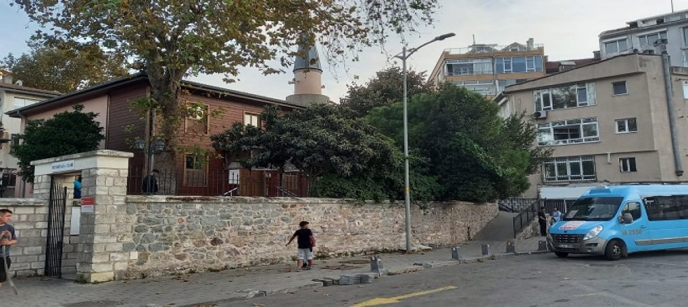 Üsküdar Dudullu Minübüs Son Durağının Hüsrevağa Camii'ne Etkileri