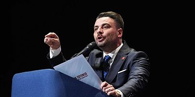 CHP Üsküdar'da Değişim Rüzgârı:  39. Olağan İlçe Kongresi'nde Sandıktan  Berk Tütüncü Çıktı