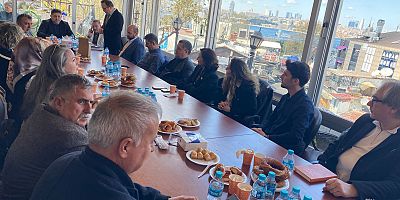 İstanbul Tokat Vakfı’nda Bayrak Değişimi